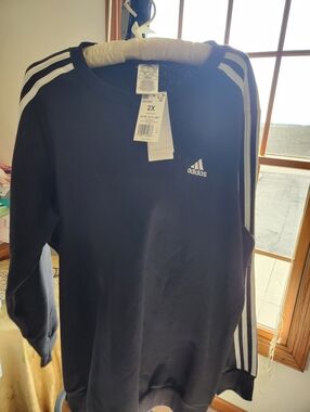 Adidas Sweatshirt